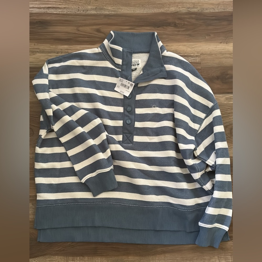 NWT America eagle sweatshirt size medium